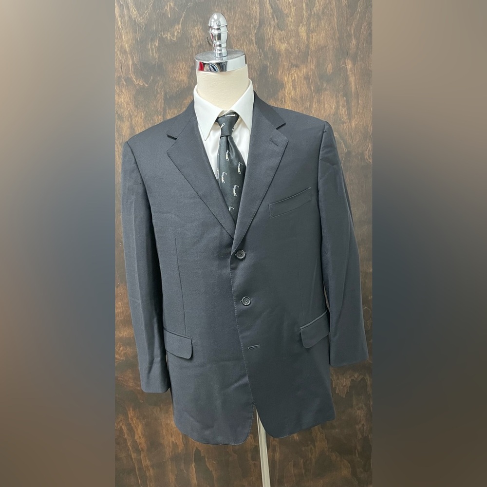 Ermenegildo Zegna Made in Italy Finely Textured Wool Suit Jacket in Black 46 R